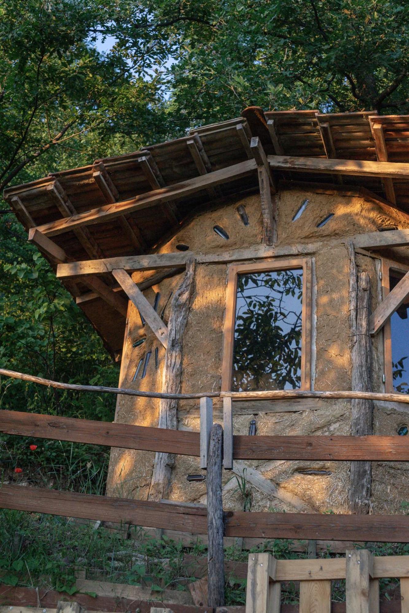 The House In The Village Pellumbas Exterior foto